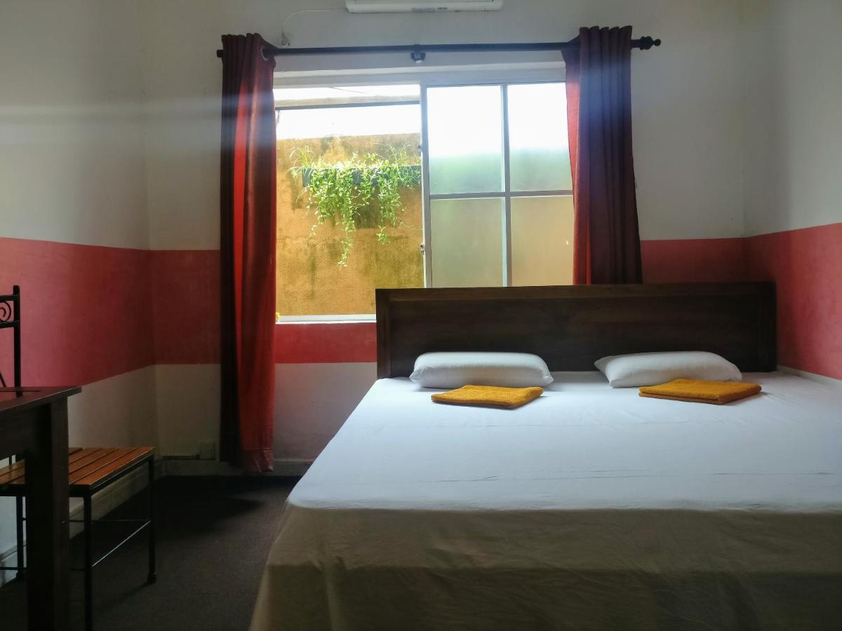 Villa Two Residence Dehiwala-Mount Lavinia ภายนอก รูปภาพ